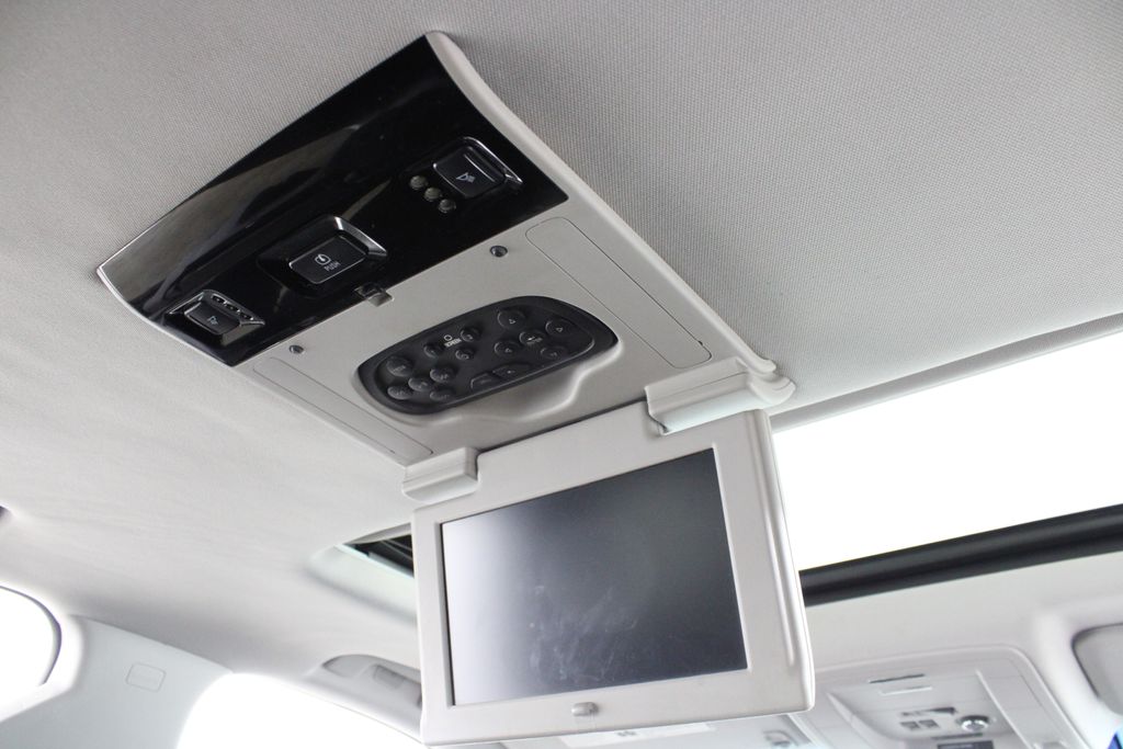 Used 2018 Chevrolet Suburban for sale in 