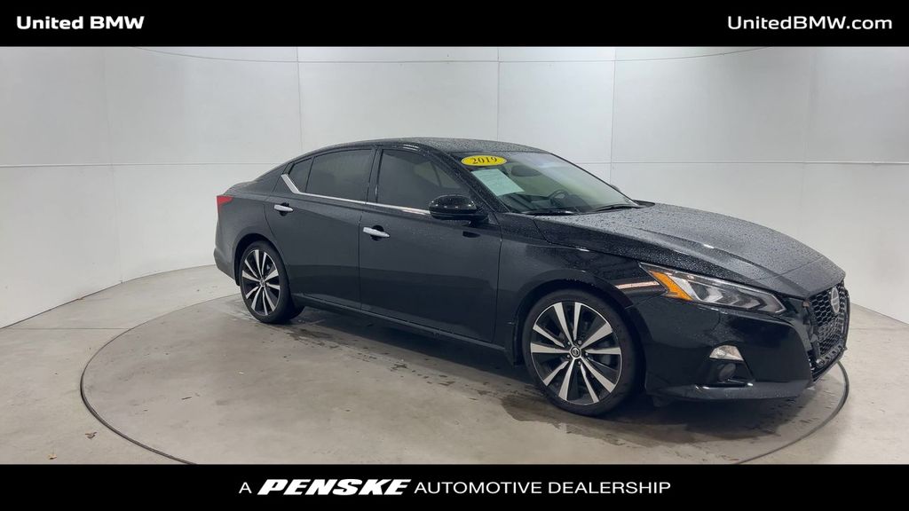 2019 Nissan Altima Platinum 2