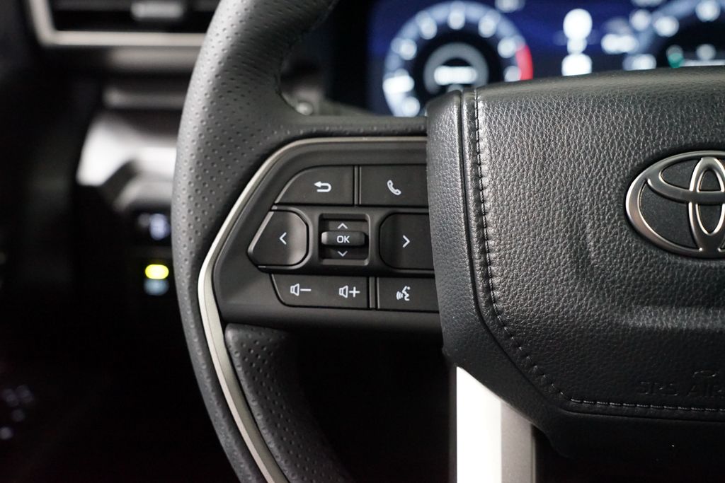 Thumbnail: 2026 Toyota 4Runner - 15