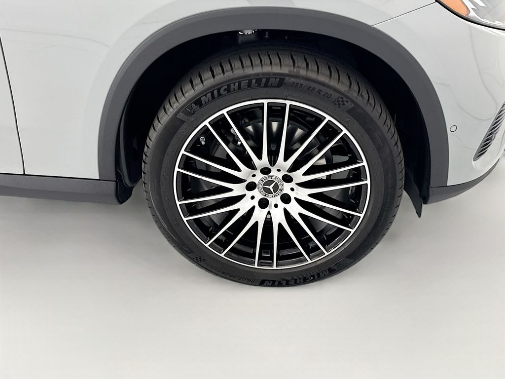 Thumbnail: 2026 Mercedes-Benz GLC - 31