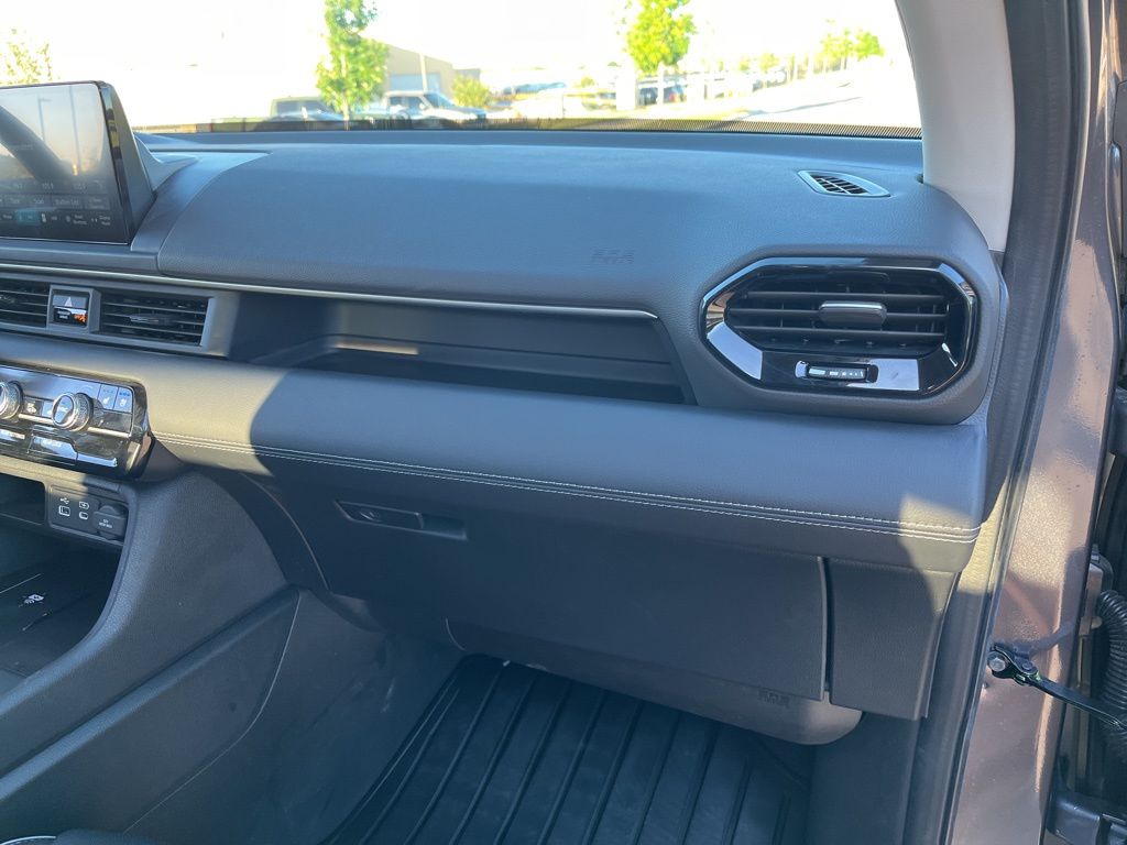 2023 Honda Pilot Elite 28