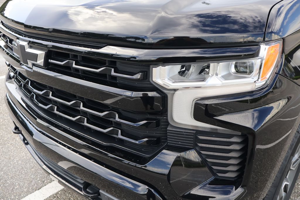 Thumbnail: 2022 Chevrolet Silverado 1500 - 3