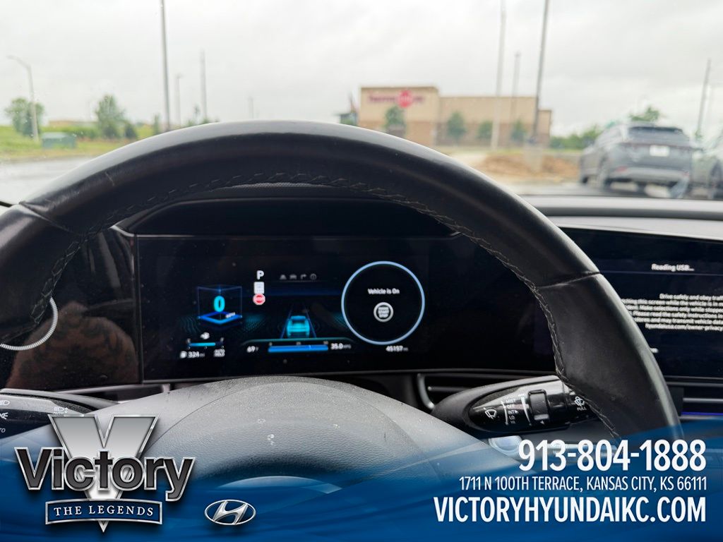 Used 2024 Gray Hyundai SEL image 18