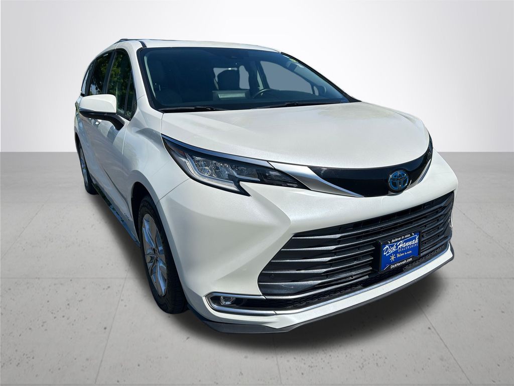 2021 Toyota Sienna Limited