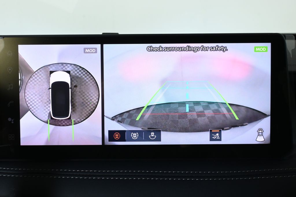 Thumbnail: 2026 INFINITI QX60 - 24