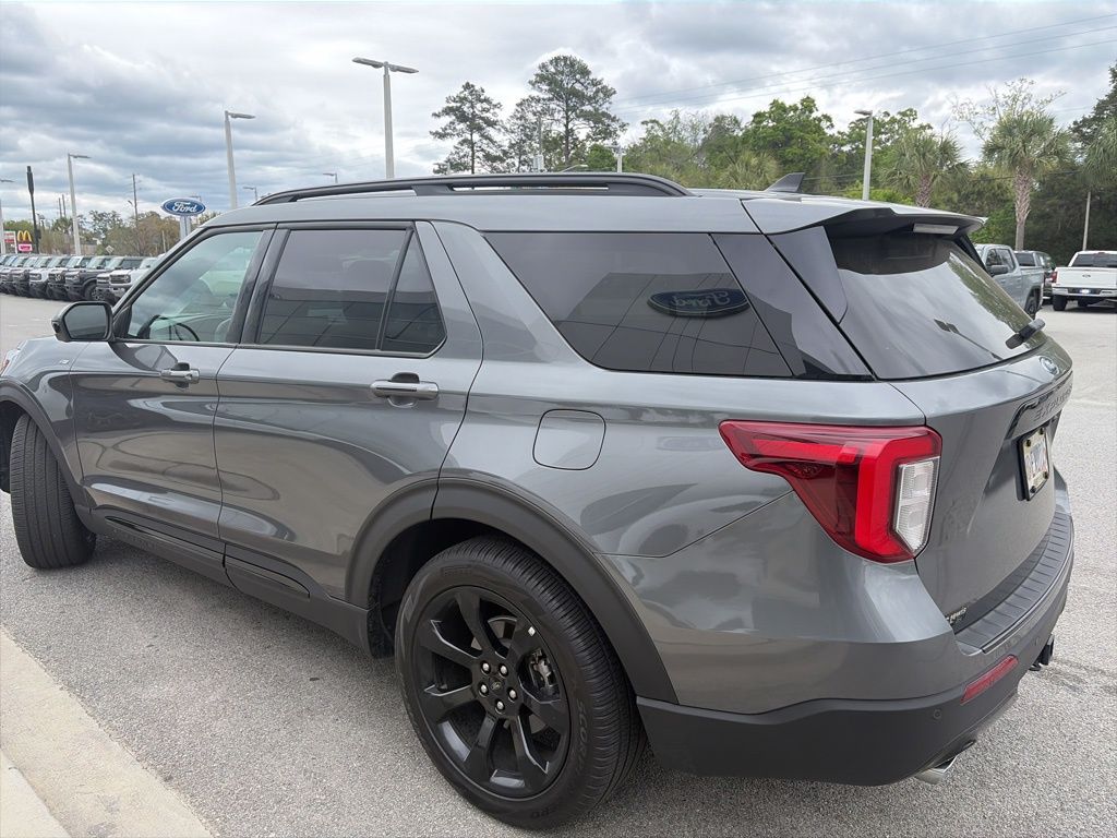 2023 Ford Explorer ST-Line