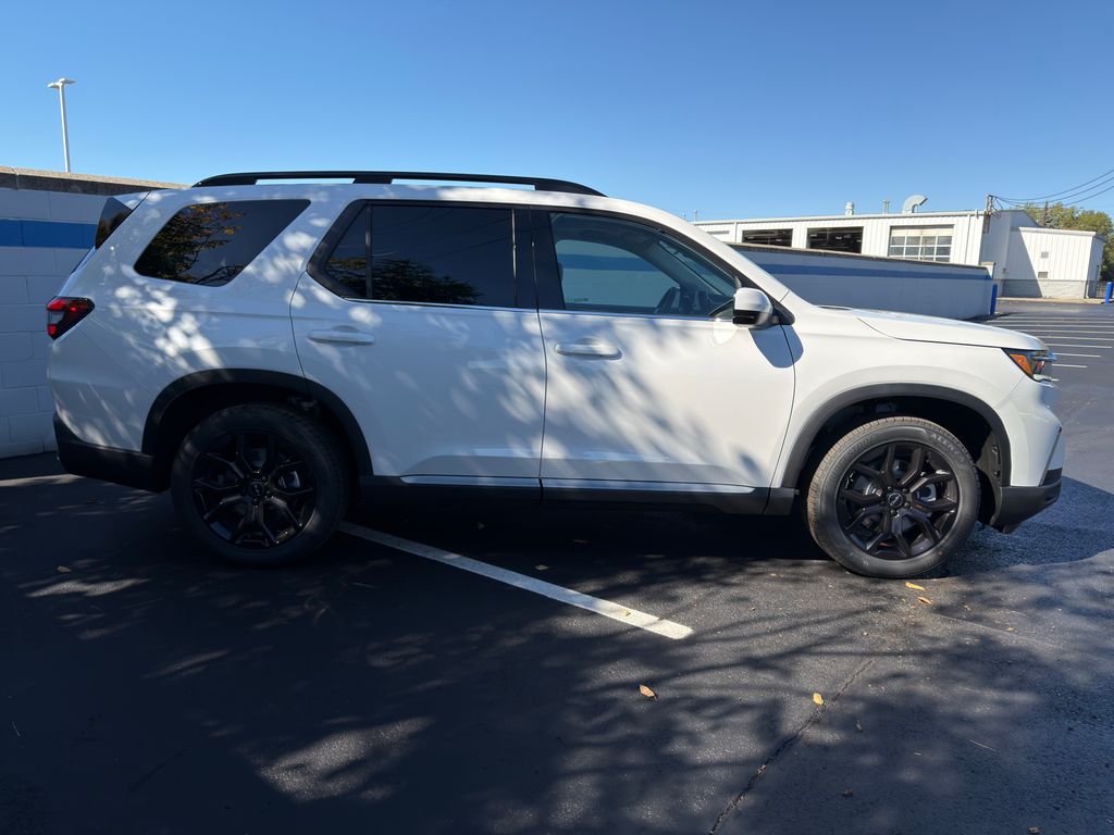 Thumbnail: 2025 Honda Pilot - 6
