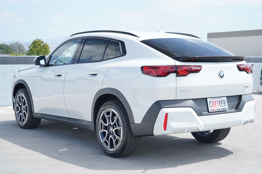 Thumbnail: 2027 BMW X2 - 9