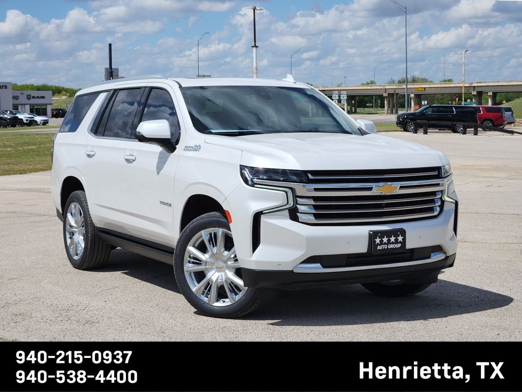 White (Iridescent Pearl Tricoat) 2021 Chevrolet Tahoe High Country RWD SUV / Crossover 4X2
