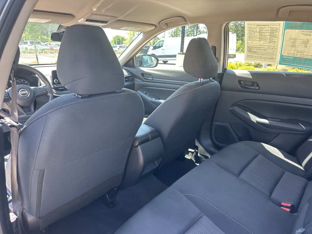 2024 Super Black Clearcoat Nissan Altima 2.5 S FWD Sedan