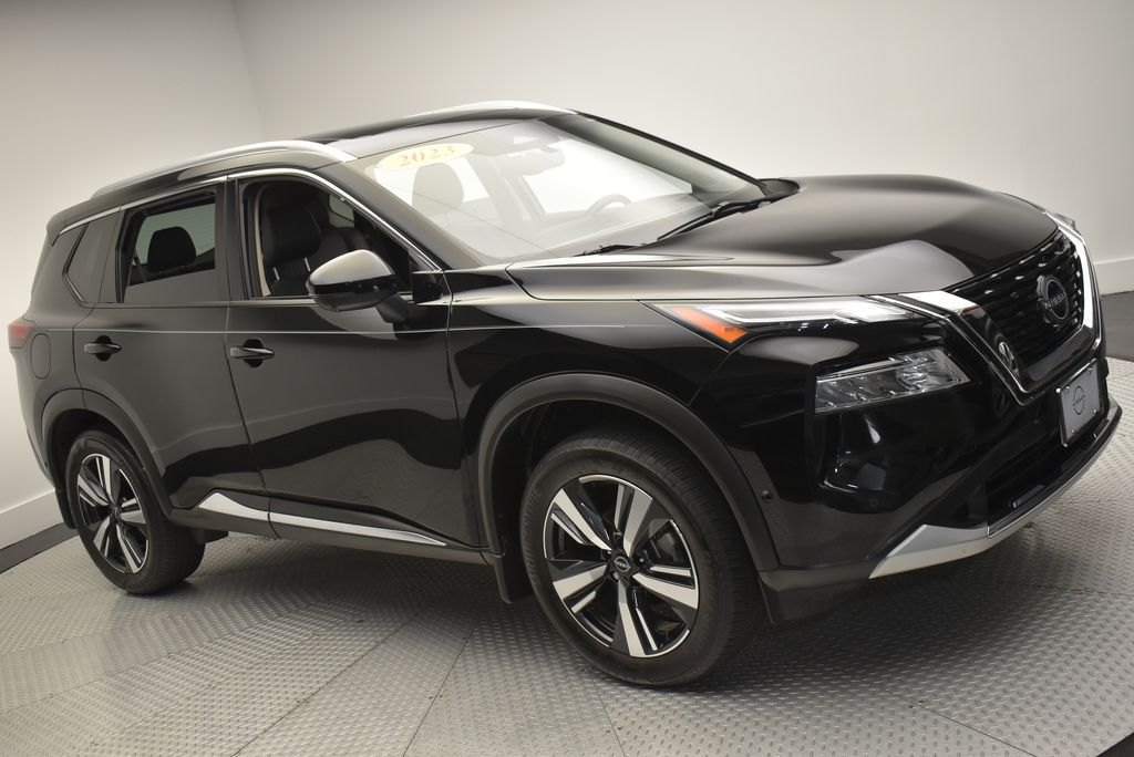 Thumbnail: 2023 Nissan Rogue - 3