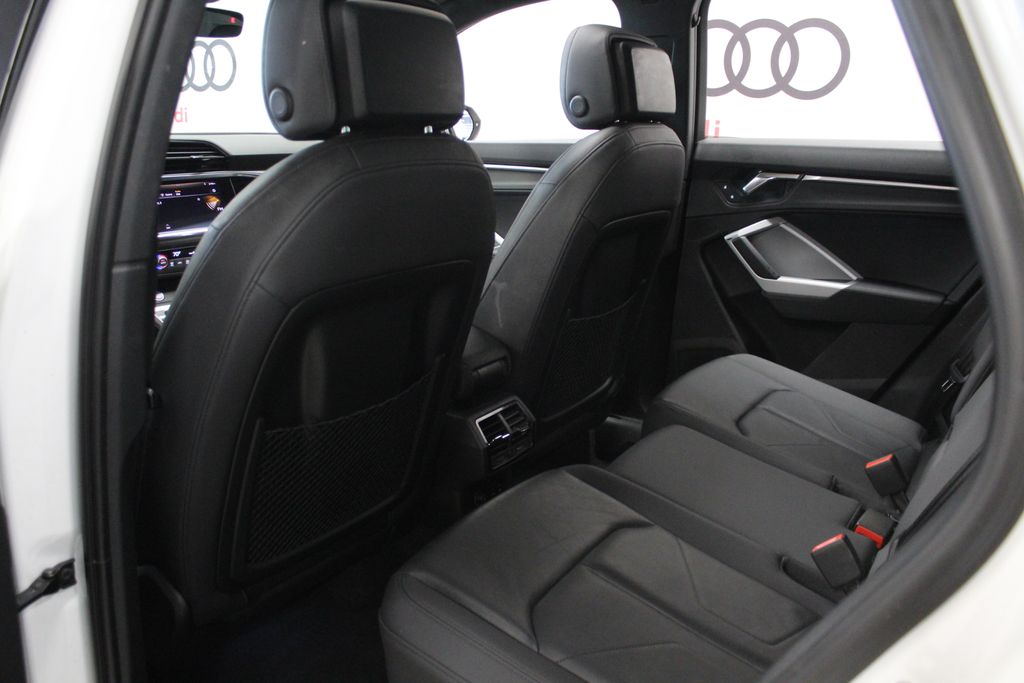 Thumbnail: 2020 Audi Q3 - 19