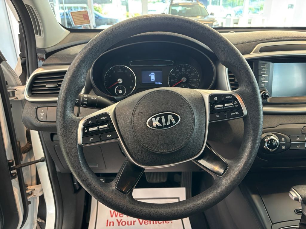 2020 Kia Sorento LX