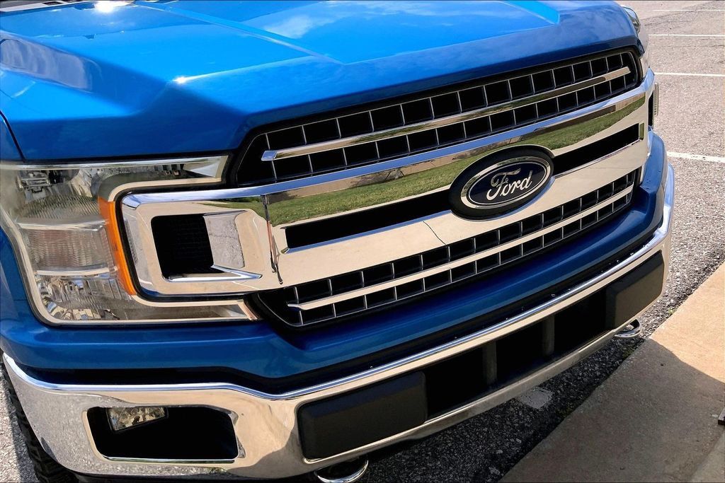 Used 2019 Blue Ford XLT image 28