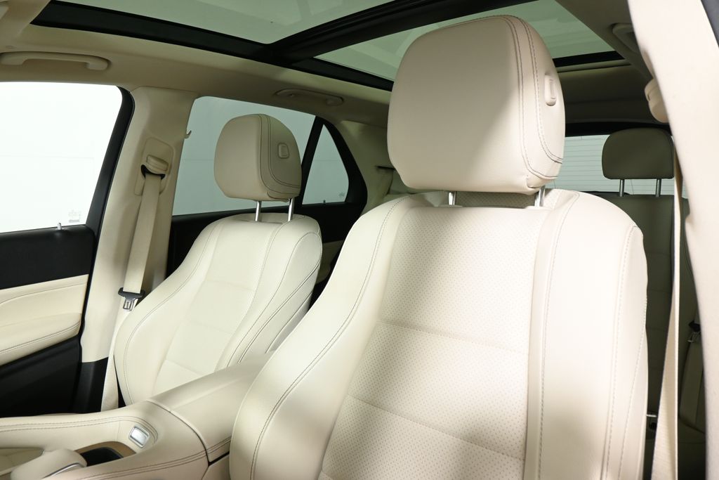 Thumbnail: 2023 Mercedes-Benz GLE - 15