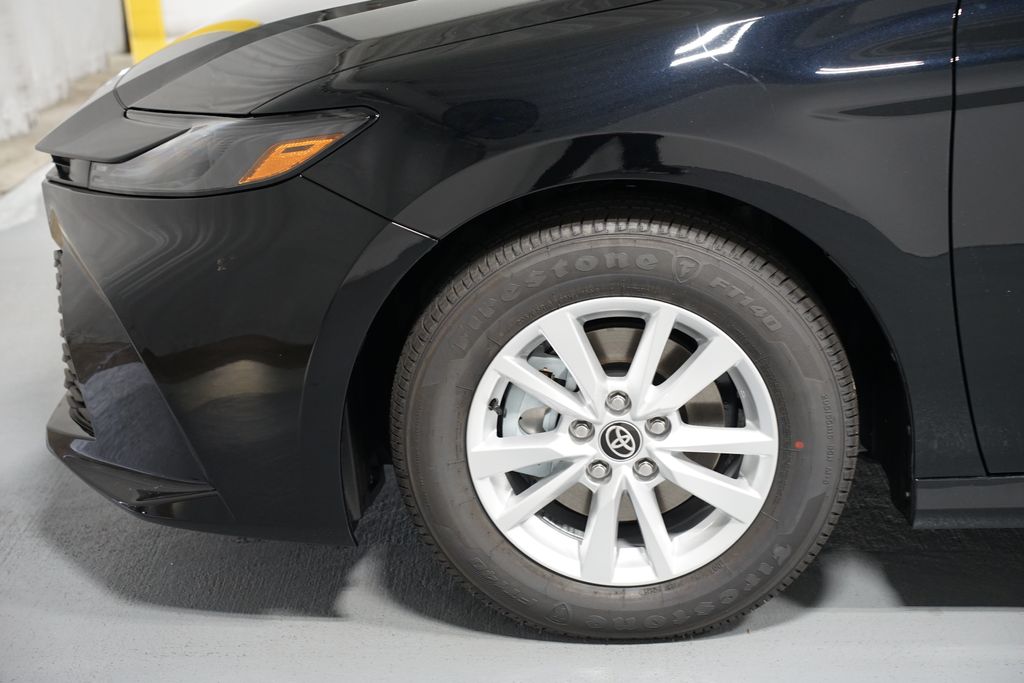 Thumbnail: 2025 Toyota Camry - 5