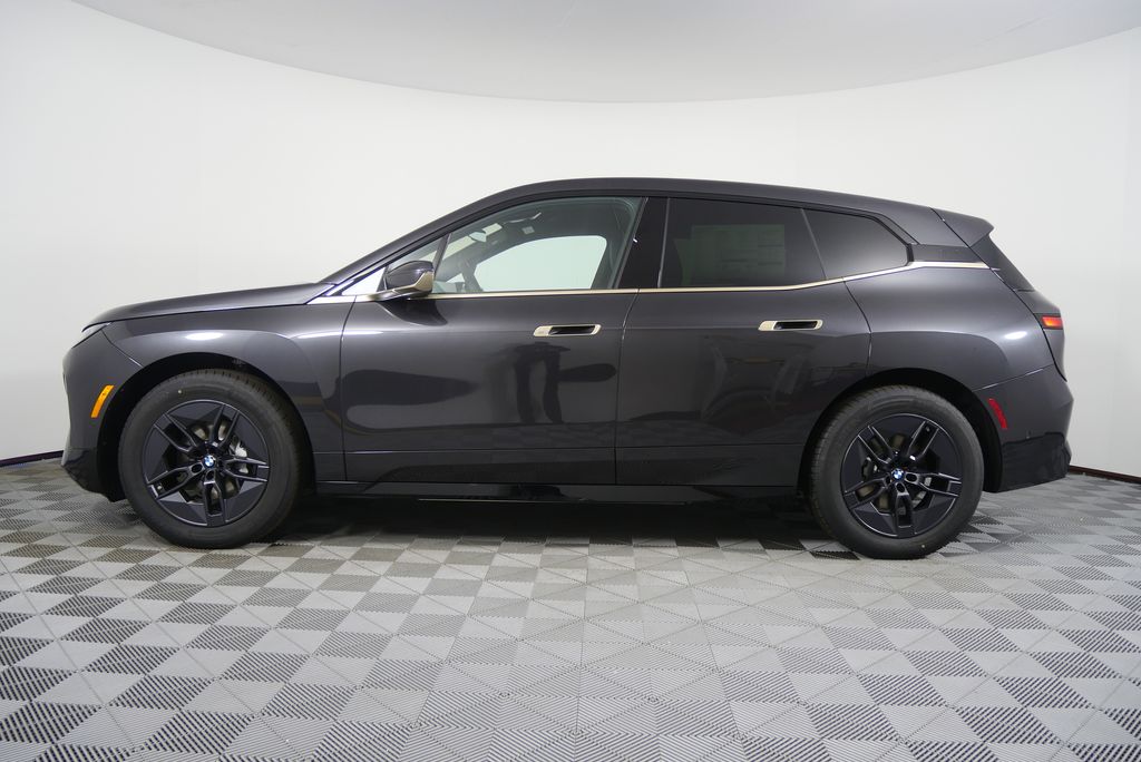 Thumbnail: 2026 BMW iX - 6