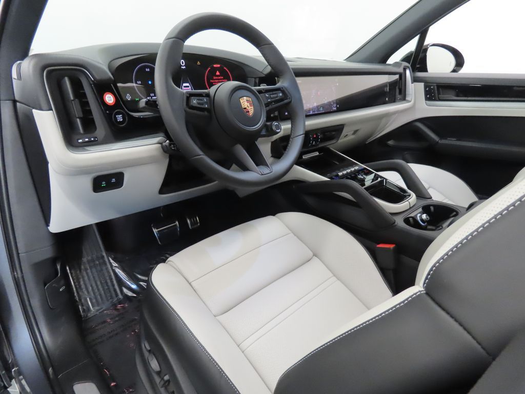Thumbnail: 2026 Porsche Cayenne - 4