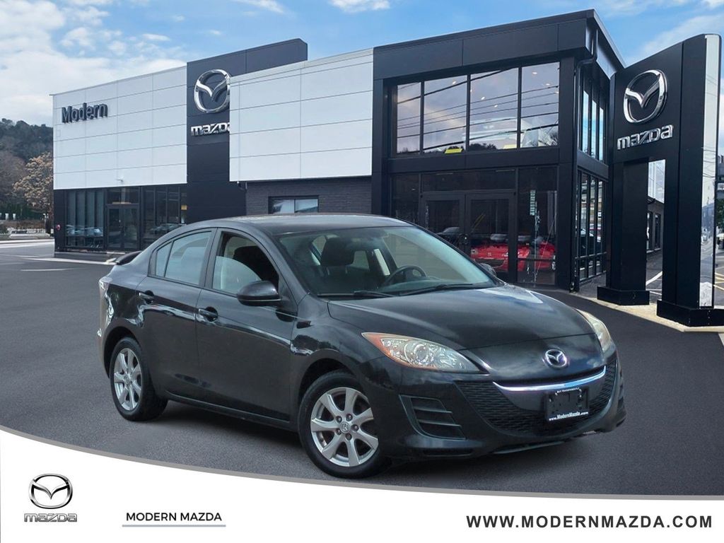 Black Mica 2010 Mazda MAZDA3 i Touring Sedan Front-Wheel Drive 5-Speed Manual Overdrive
