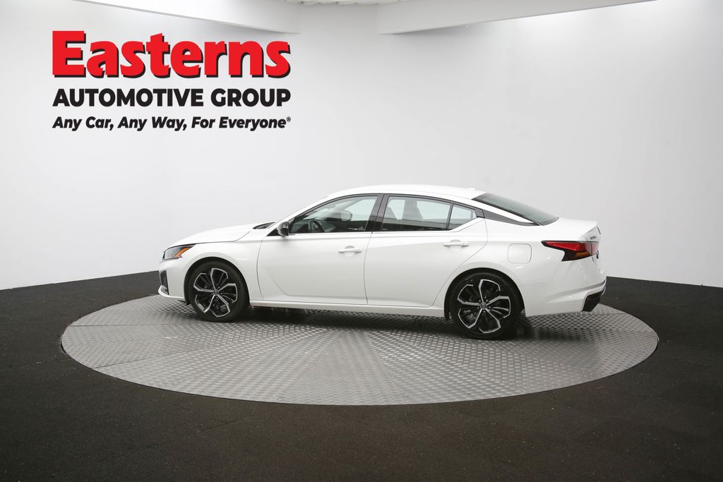 Used 2023 White Nissan 2.5 SR image 61