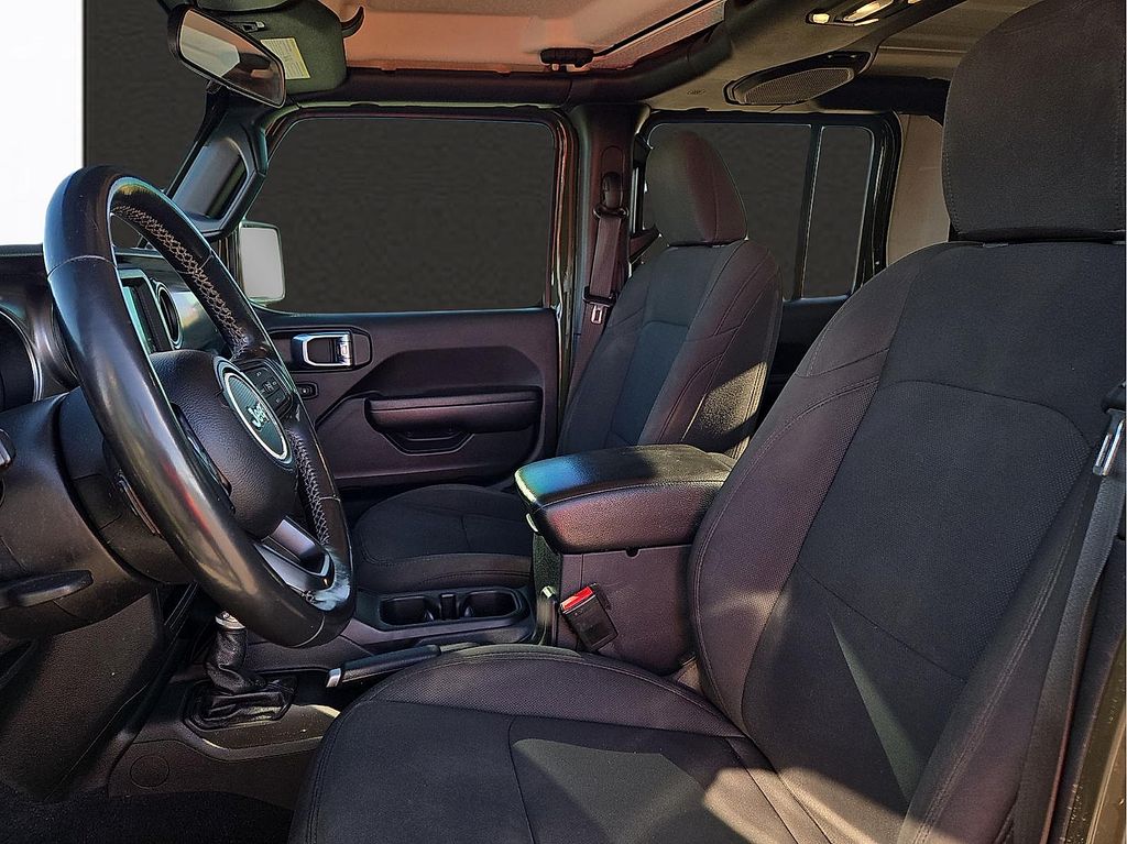 Used 2021 Jeep Gladiator For Sale in Farmington, AR