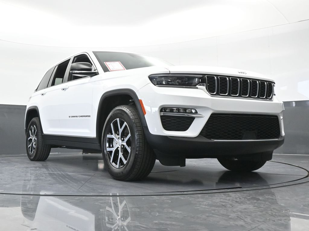 Used 2024 Bright White Clearcoat Jeep Limited image 69