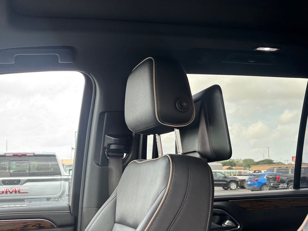 Used Car 2021 Chevrolet Suburban  Premier For Sale Under $50,000 In Austin, Texas