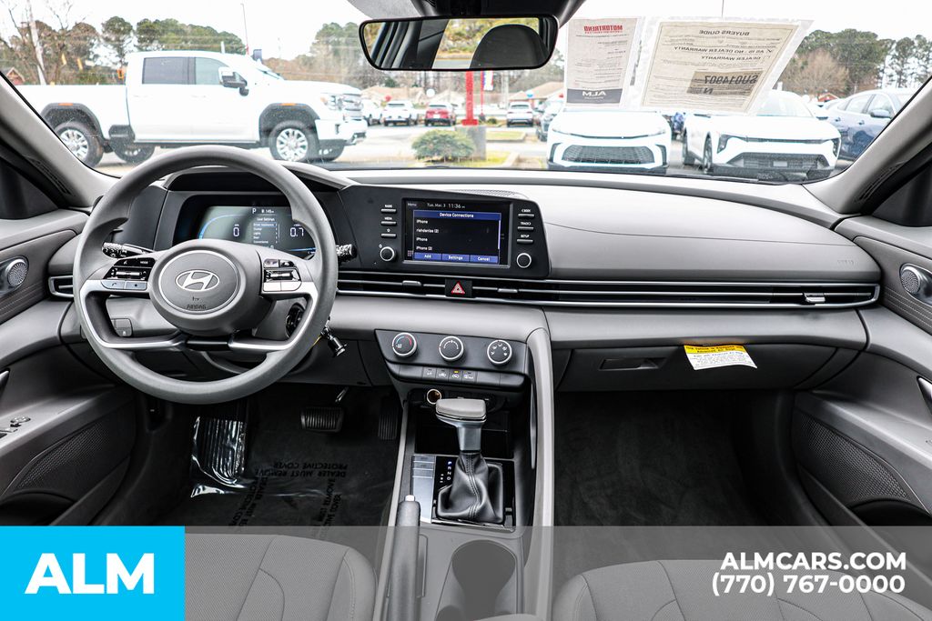Used 2025 Gray Hyundai SE image 28