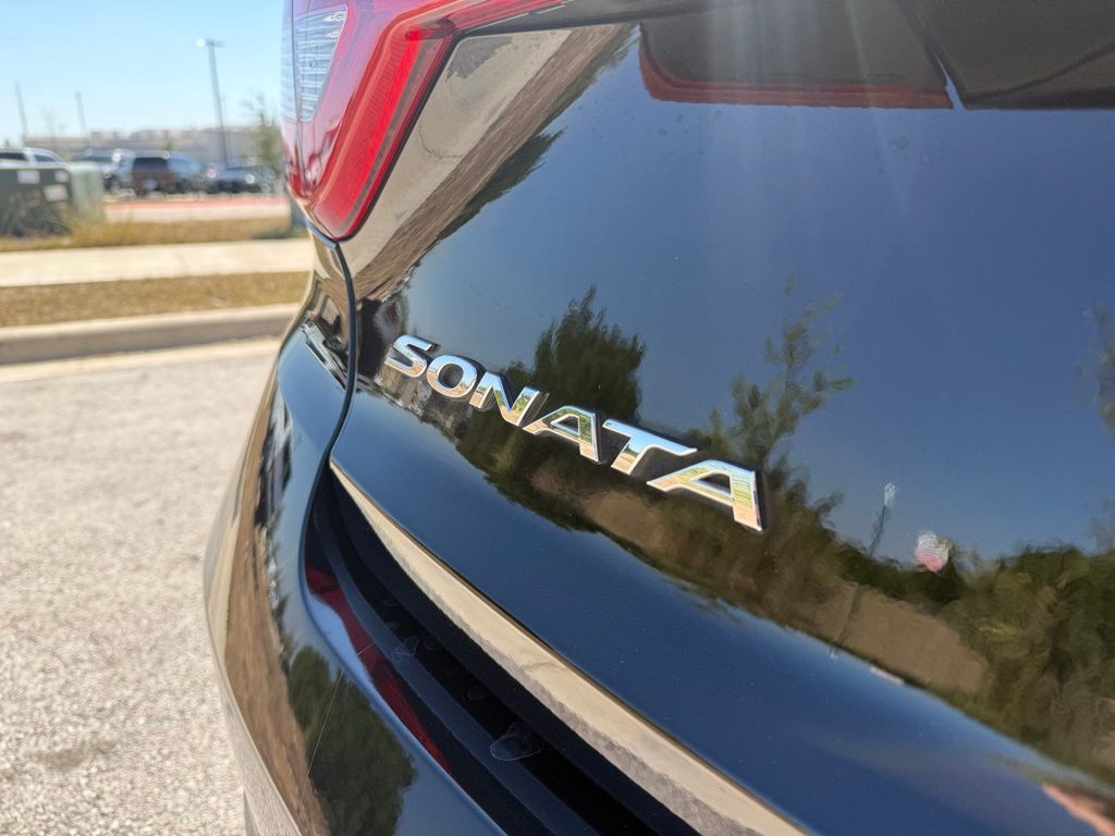 Thumbnail: 2015 Hyundai Sonata - 7