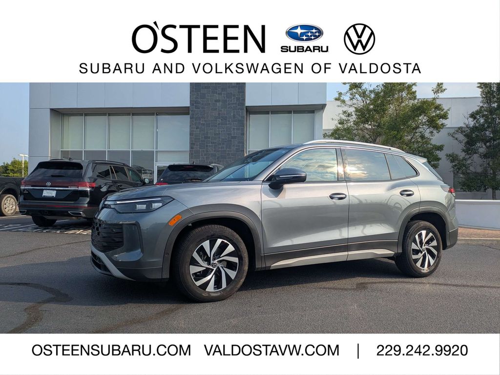 Platinum Gray Metallic 2025 Volkswagen Tiguan SUV / Crossover Front-Wheel Drive 8-Speed Automatic