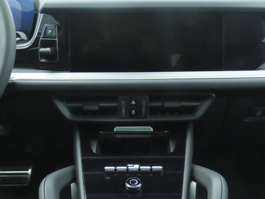 Thumbnail: 2025 Porsche  - 15