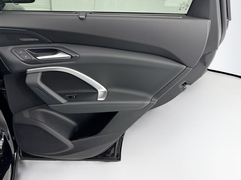 Thumbnail: 2026 Audi Q5 - 26