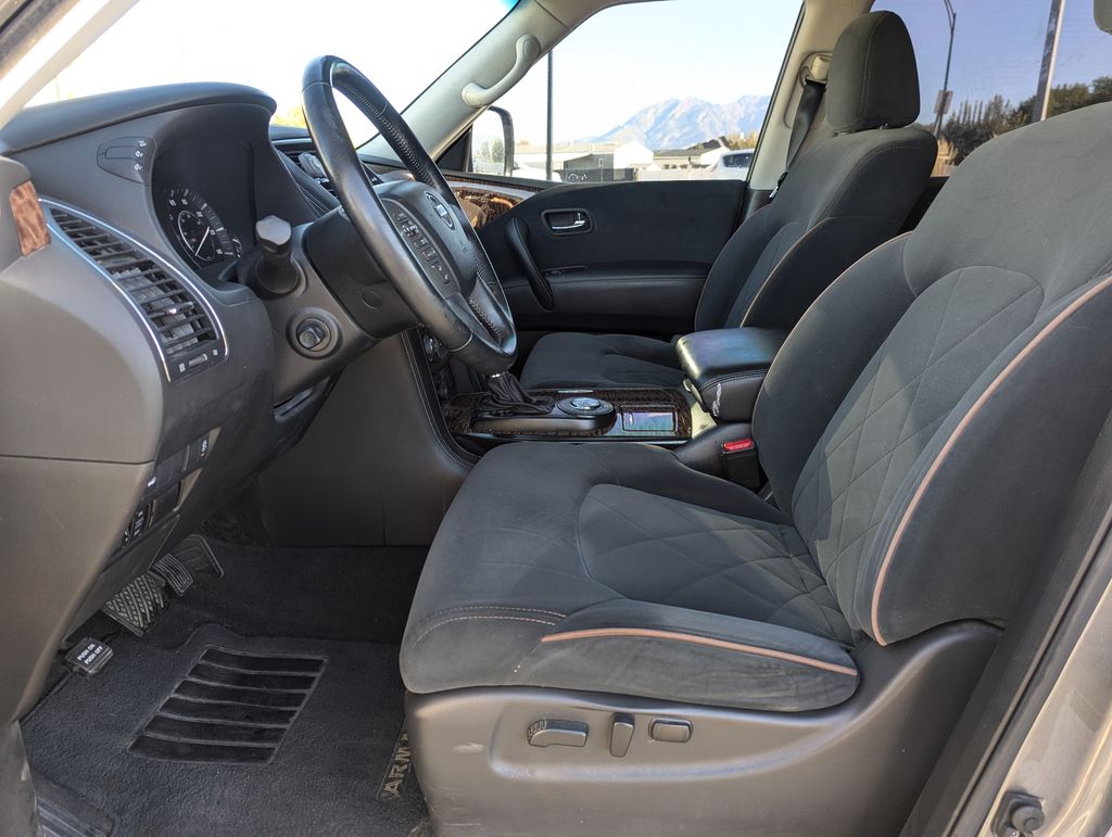 2019 Nissan Armada SV 26