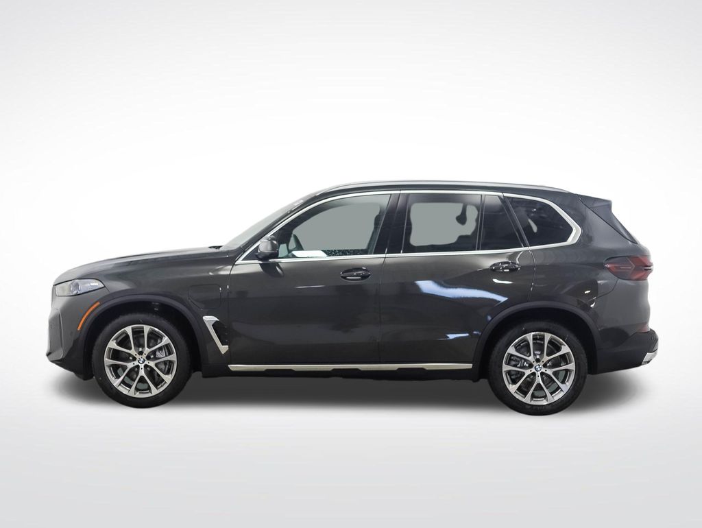 Thumbnail: 2026 BMW X5 - 2