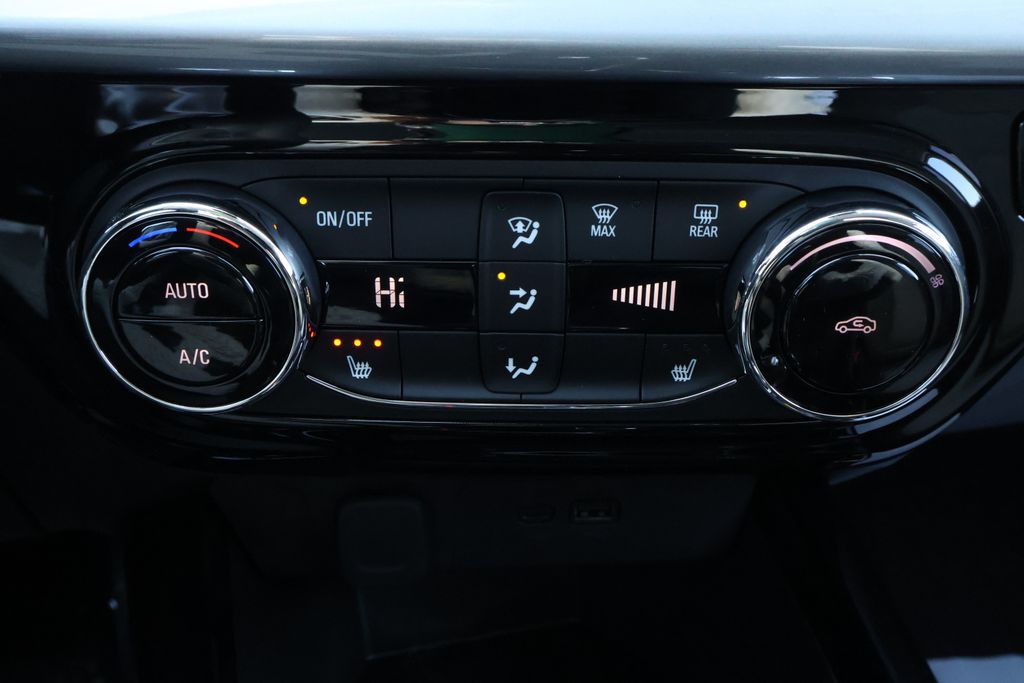 Thumbnail: 2026 Chevrolet Trax - 27