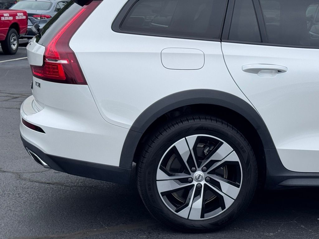 VolvoV60 Cross Country5