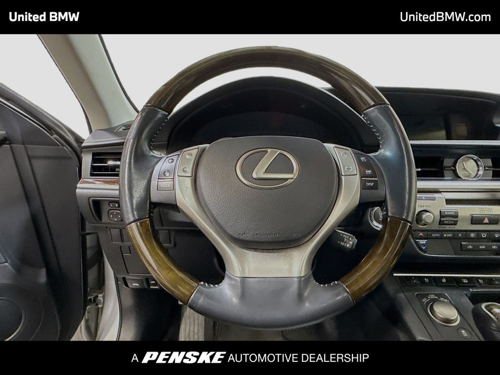 Thumbnail: 2014 Lexus ES - 6