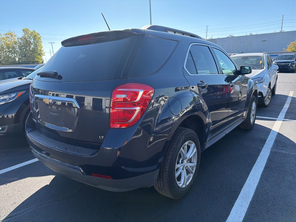Thumbnail: 2017 Chevrolet Equinox - 3