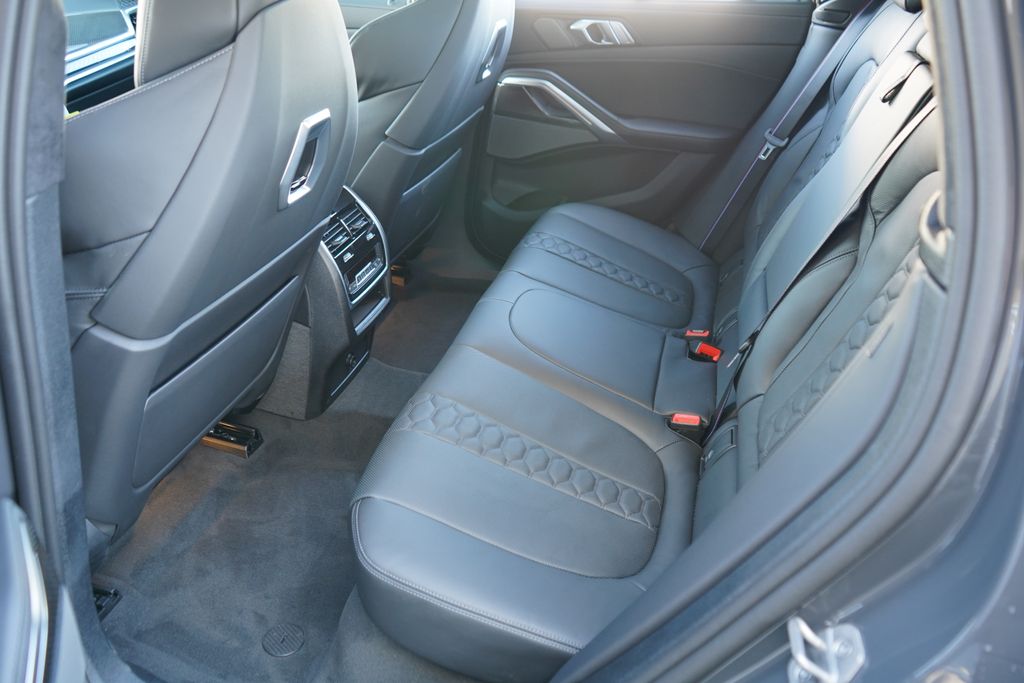 Thumbnail: 2026 BMW X6 - 19