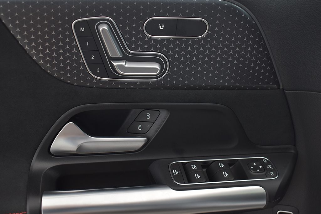 Thumbnail: 2026 Mercedes-Benz GLA - 12