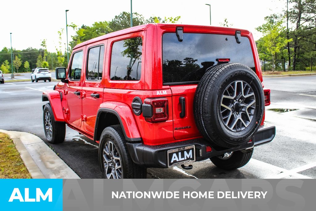 Used 2025 Red Jeep Sahara image 5