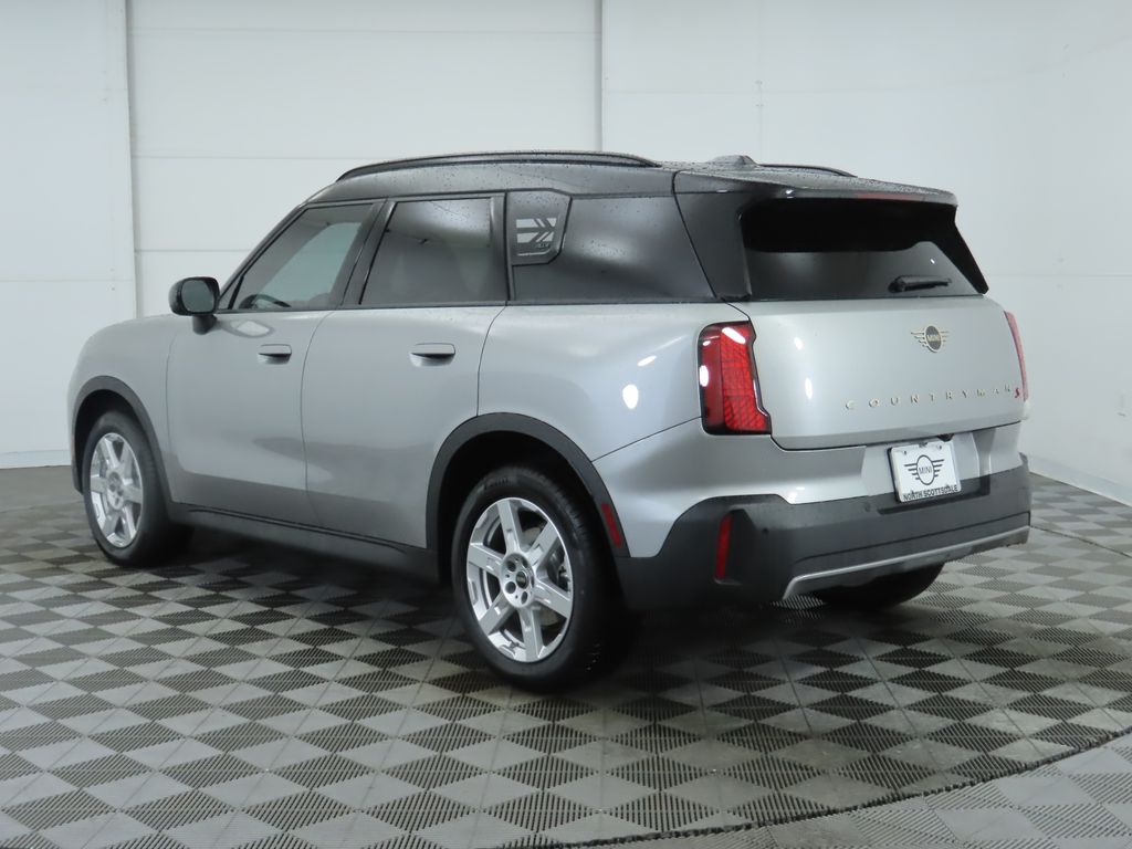2025 MINI Cooper Countryman Iconic 7
