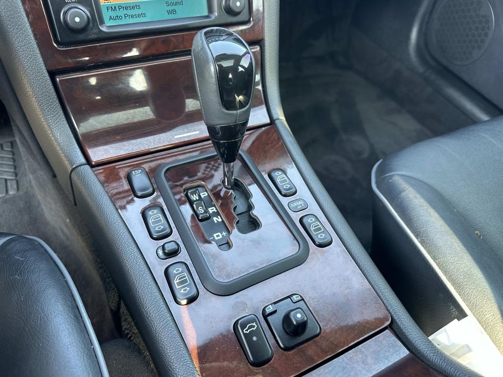 Thumbnail: 2001 Mercedes-Benz E-Class - 23