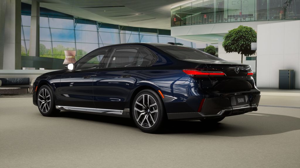 Thumbnail: 2025 BMW 7 Series - 30