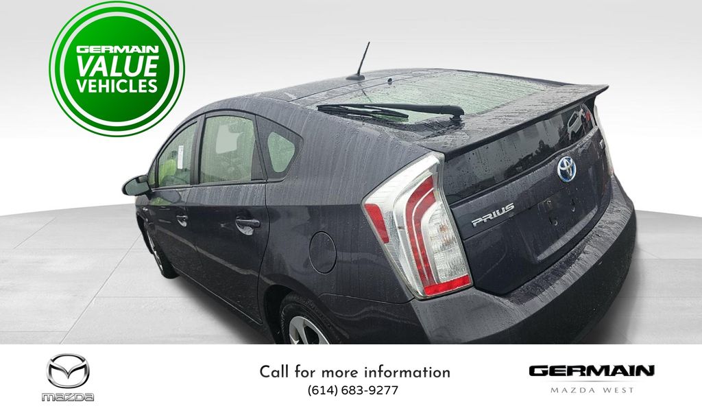 2013 Toyota Prius Four photo 2