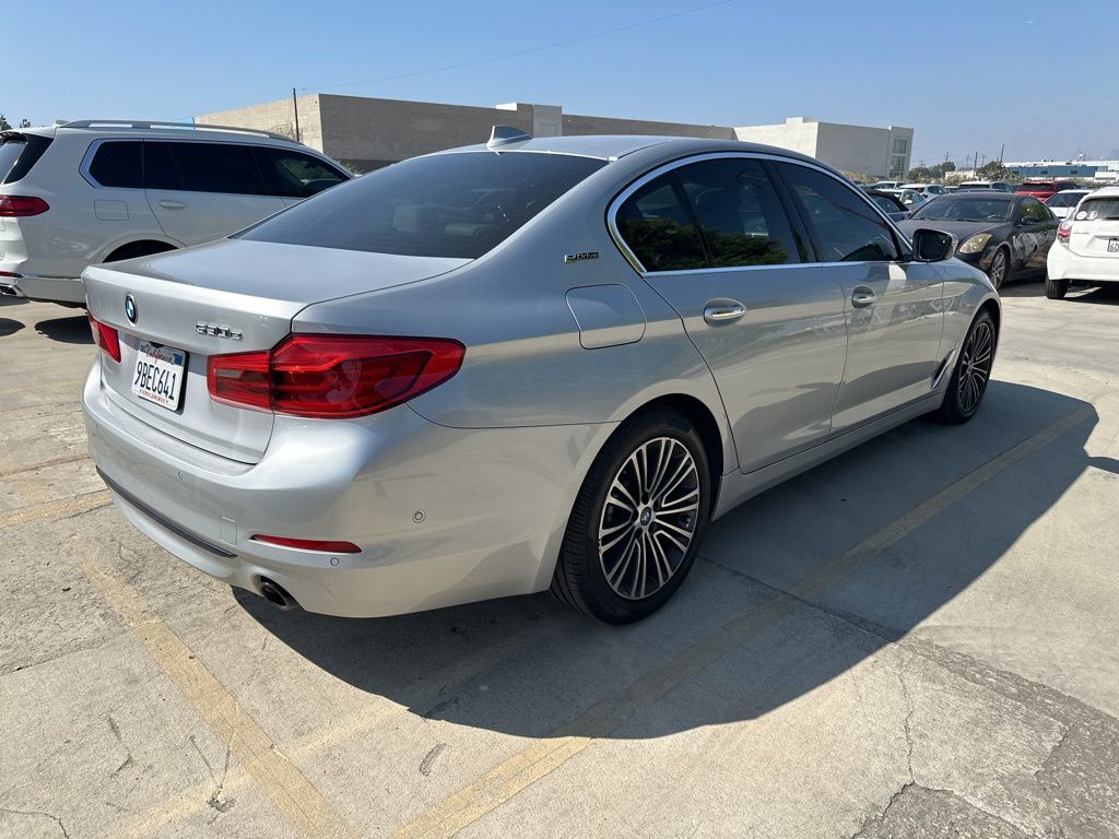 2018 BMW 5 Series 530e iPerformance 3