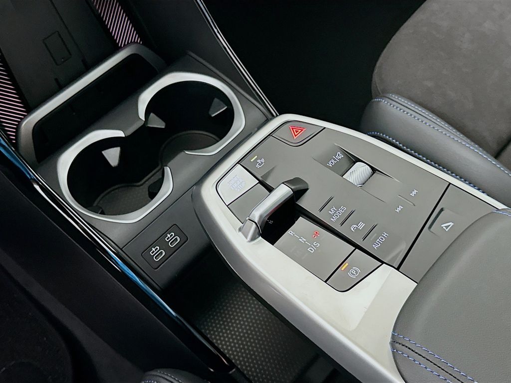 Thumbnail: 2026 BMW X1 - 15