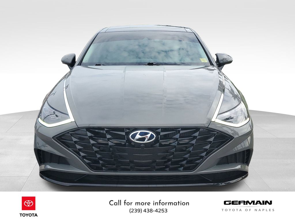 2022 Hyundai Sonata Limited photo 2