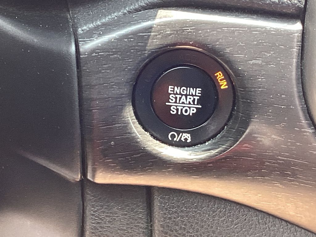 Used 2018 Jeep Grand Cherokee SUV