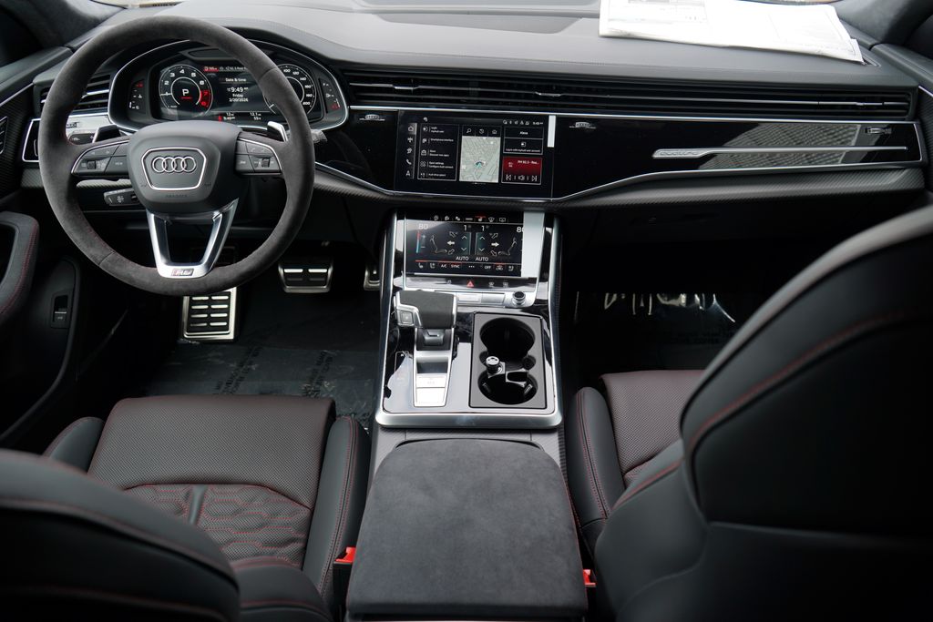 Thumbnail: 2026 Audi RS Q8 - 8